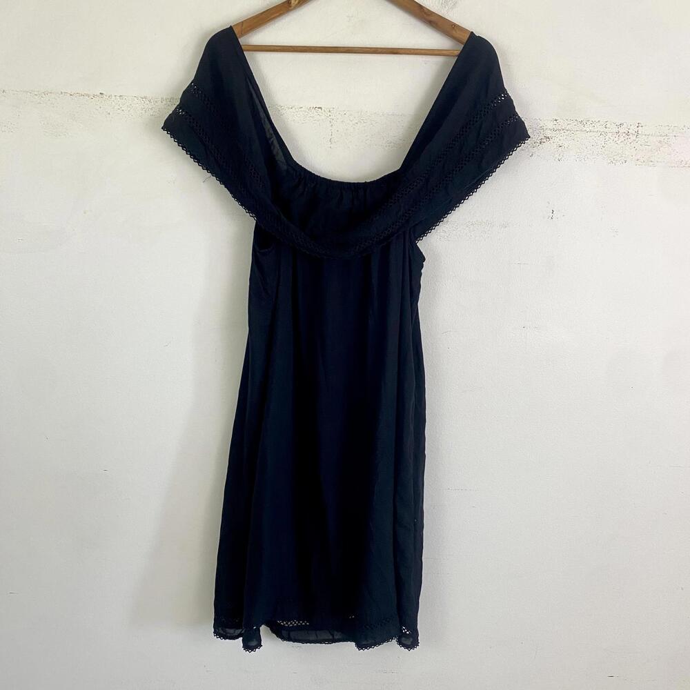 Aritzia WILFRED black off the shoulder mini dress sz XS